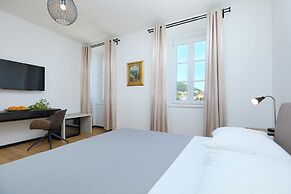 Boutique Garden Rooms