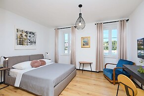 Boutique Garden Rooms