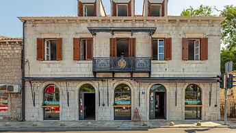 Boutique Garden Rooms