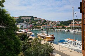 Boutique Garden Rooms