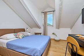 Boutique Garden Rooms