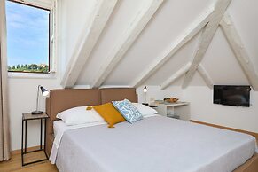 Boutique Garden Rooms