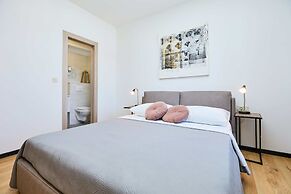 Boutique Garden Rooms