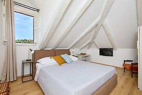 Boutique Garden Rooms