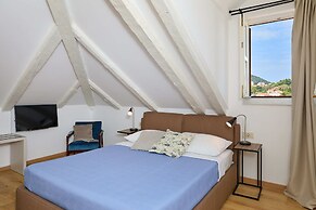 Boutique Garden Rooms