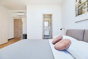 Boutique Garden Rooms