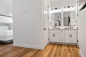 Desert Bungalow #h8 3 Bedroom Home