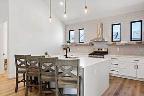 Desert Bungalow #h8 3 Bedroom Home