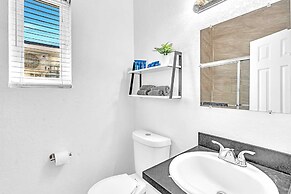 Garden Suite 9-hosted by Sweetstay