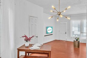 Garden Suite 9-hosted by Sweetstay