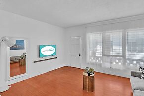 Garden Suite 9-hosted by Sweetstay