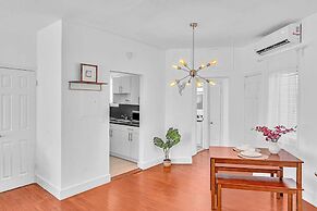 Garden Suite 9-hosted by Sweetstay