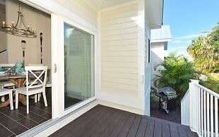 Seahorse Beach House managed by Beach Retreats