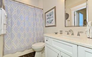 Seahorse Beach House managed by Beach Retreats