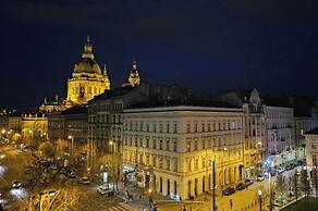 Spacious 1 Bed Basilica Apartment - With Balcony