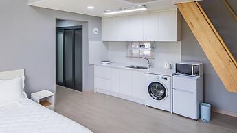 Jeju Moridarakbang Pension