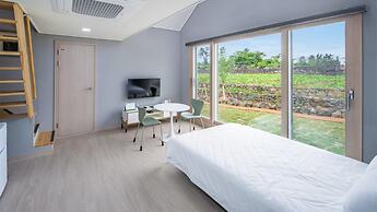 Jeju Moridarakbang Pension
