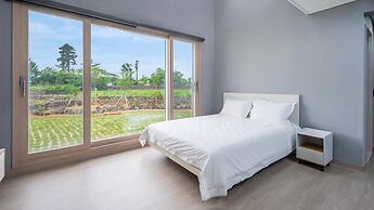 Jeju Moridarakbang Pension