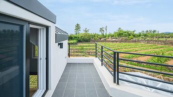 Jeju Moridarakbang Pension