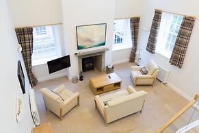 Luxurious Apartment in the Grade II Listed Netherby Hall