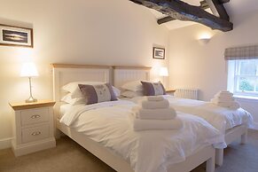 Luxurious Apartment in the Grade II Listed Netherby Hall