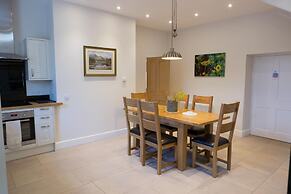 Luxurious Apartment in the Grade II Listed Netherby Hall