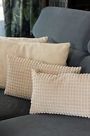 Apartment Kotsisa + Parking by Renters