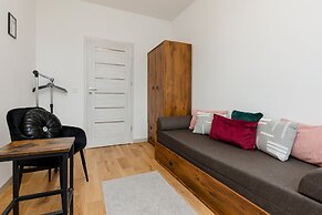 Apartment Kotsisa + Parking by Renters