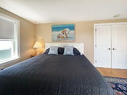 Sunnyside - Home With Ocean View 100 Yards To Moody Beach 5 Bedroom Ho
