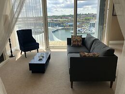 2 Bed 2 Bath Waterfront Views Parking 5th Flr