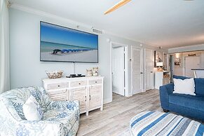 Pelican312 2 Bedroom Condo by RedAwning