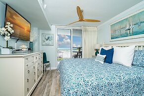 Pelican312 2 Bedroom Condo by RedAwning