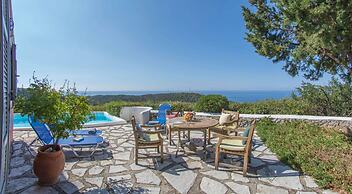 Villa Myrtia - Agios Nikitas Villas