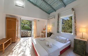 Villa Myrtia - Agios Nikitas Villas