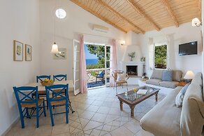 Villa Myrtia - Agios Nikitas Villas