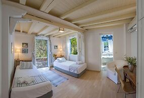 Villa Thalia - Agios Nikitas Villas