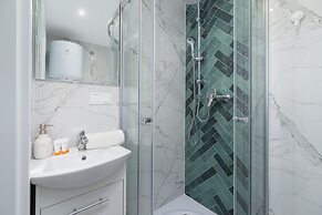 Krakow Old Town Apartment by Renters