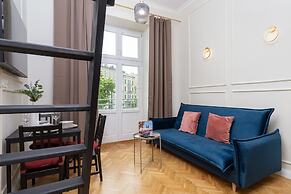 Krakow Old Town Apartment by Renters