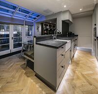 The Hanover Suite in London