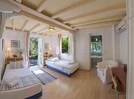 Villa Kiparissi - Agios Nikitas Villas