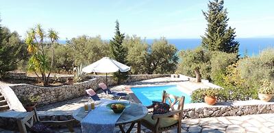 Villa Kiparissi - Agios Nikitas Villas