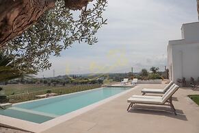 TD Tenuta Donna Madia Sea View Pool Over Vineyard