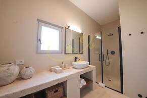 TD Tenuta Donna Madia Sea View Pool Over Vineyard