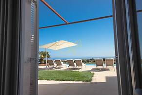 TD Tenuta Donna Madia Sea View Pool Over Vineyard