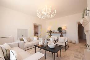 TD Tenuta Donna Madia Sea View Pool Over Vineyard