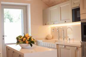 TD Tenuta Donna Madia Sea View Pool Over Vineyard