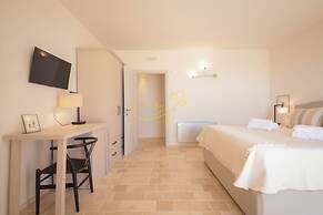 TD Tenuta Donna Madia Sea View Pool Over Vineyard