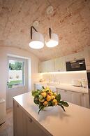 TD Tenuta Donna Madia Sea View Pool Over Vineyard