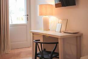 TD Tenuta Donna Madia Sea View Pool Over Vineyard