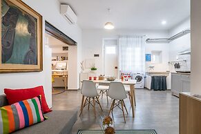 Super Mario Sea House